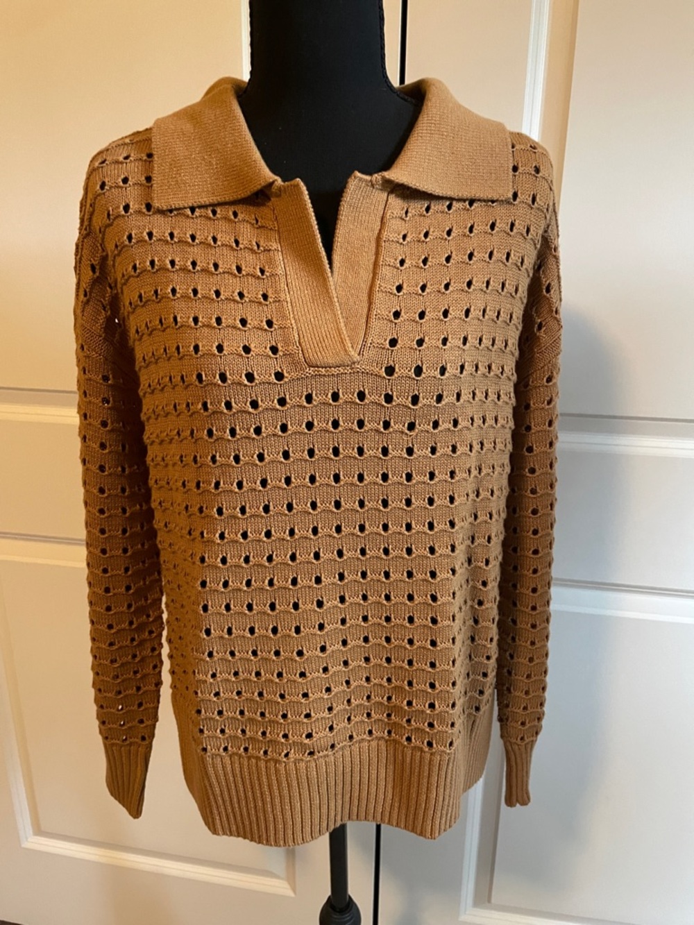 Joie Open-Knit V-Neck Collared Sweater in Camel Size Small